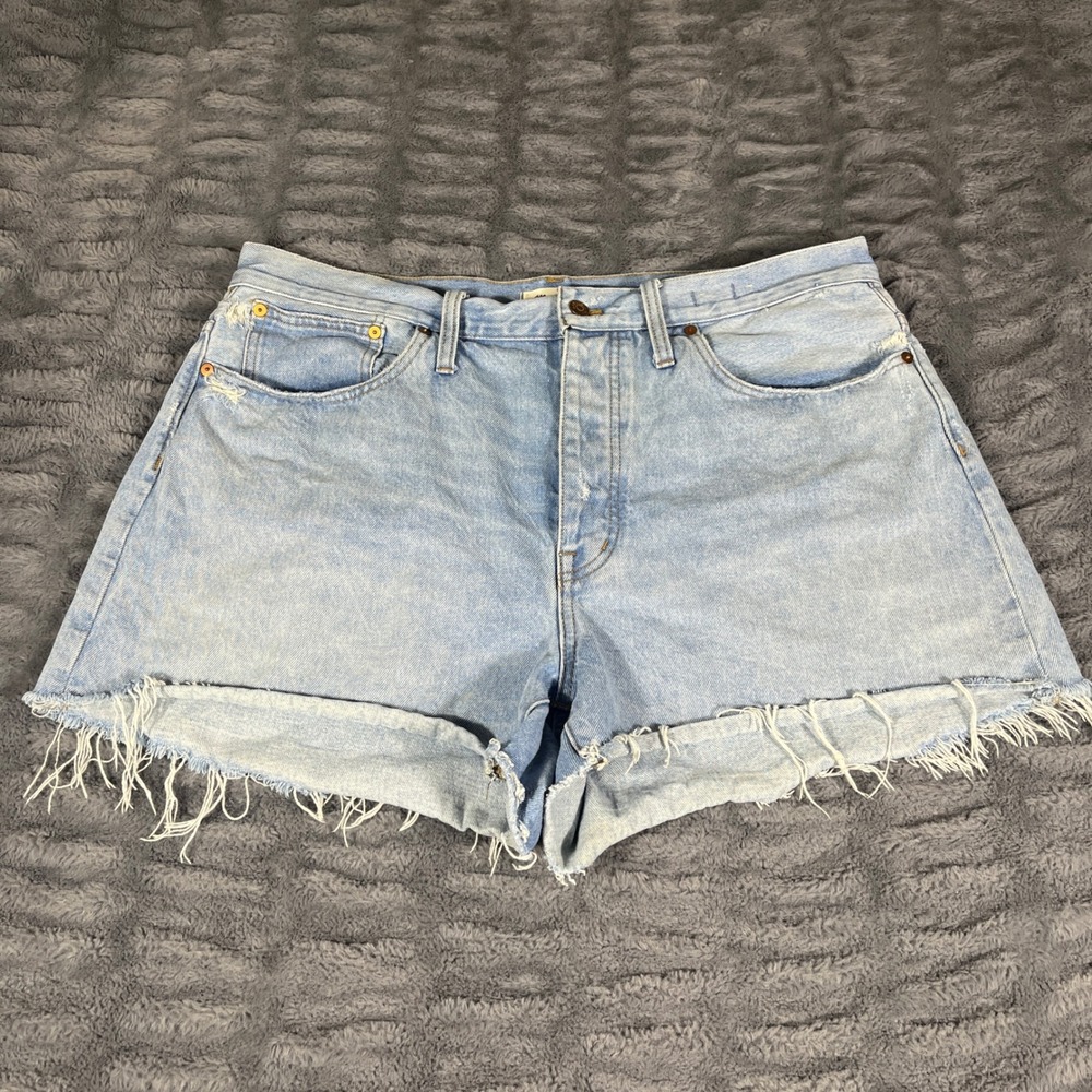 Madewell Curvy Relaxed Denim Shorts Light Wash Blue High Rise 31 CKP454160887 - Picture 1 of 8